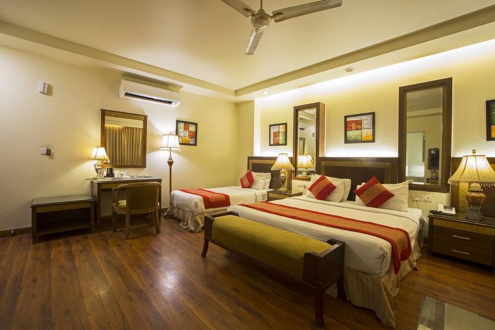 Hotel Picasso Paschim Vihar Delhi - Couple Friendly Local Ids Accepted Εξωτερικό φωτογραφία