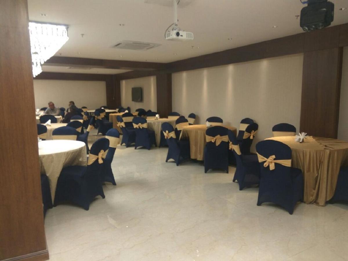 Hotel Picasso Paschim Vihar Delhi - Couple Friendly Local Ids Accepted Εξωτερικό φωτογραφία